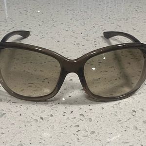 Tom Ford Jennifer FT0008 692